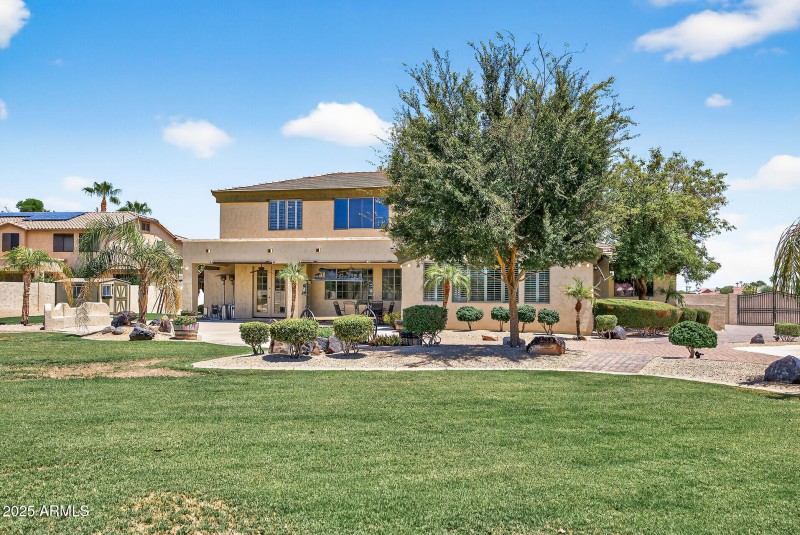 5312 N Sierra Hermosa