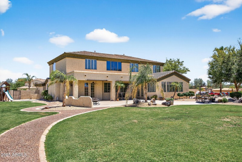 5312 N Sierra Hermosa