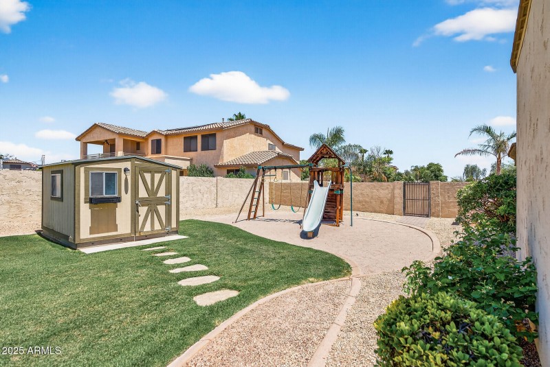 5312 N Sierra Hermosa