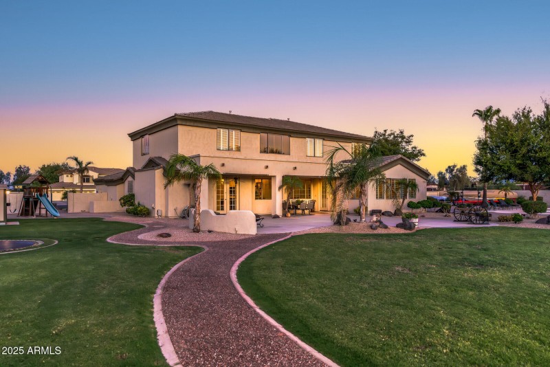 5312 N Sierra Hermosa