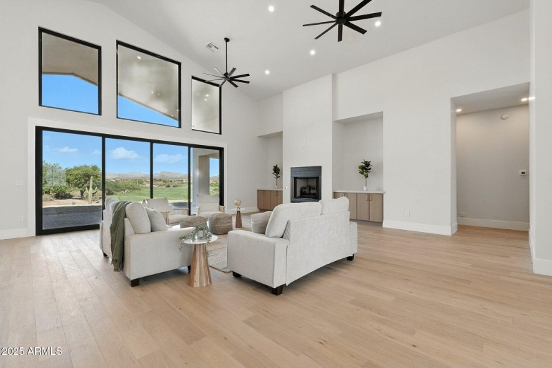 43-web-or-mls-South Veronica-43