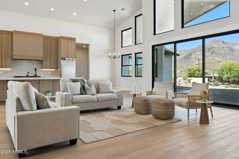 46-web-or-mls-South Veronica-46