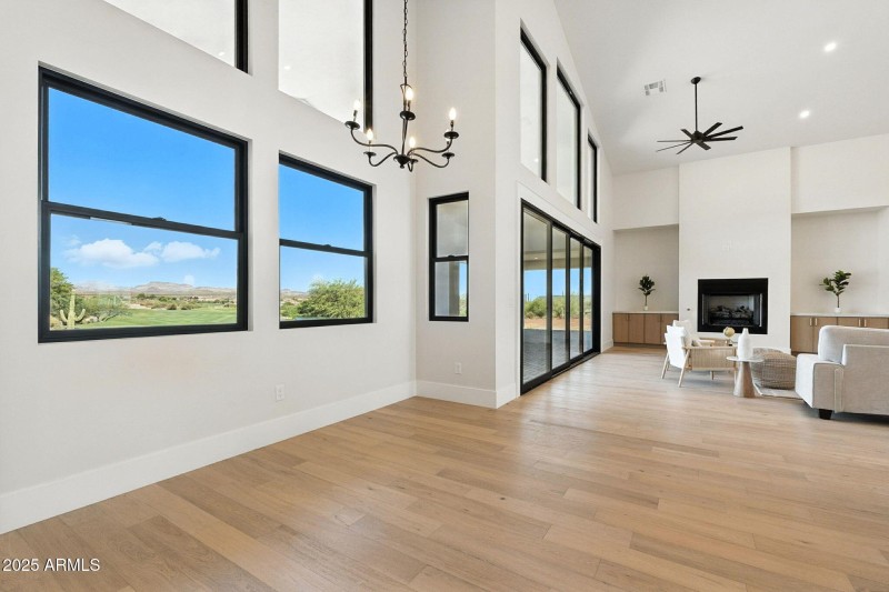 58-web-or-mls-South Veronica-58