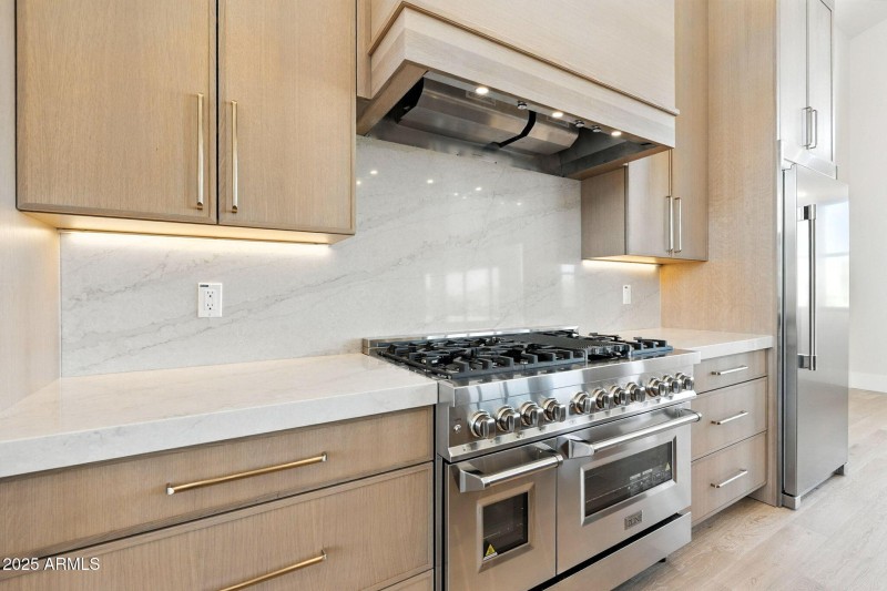 66-web-or-mls-South Veronica-66