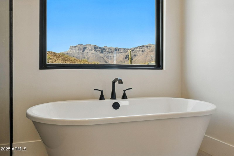 79-web-or-mls-South Veronica-79