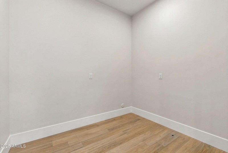 101-web-or-mls-South Veronica-101