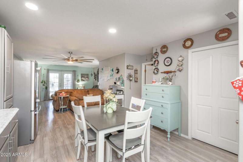 9-web-or-mls-29656-e-wagon-way