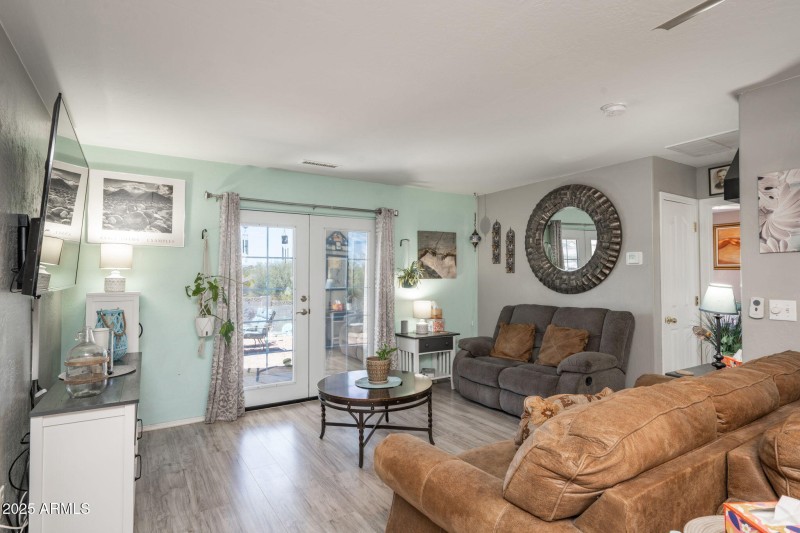 10-web-or-mls-29656-e-wagon-way