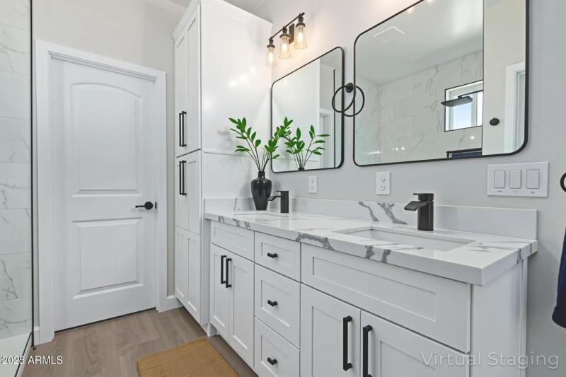 24 - Lincoln Virtual Staging