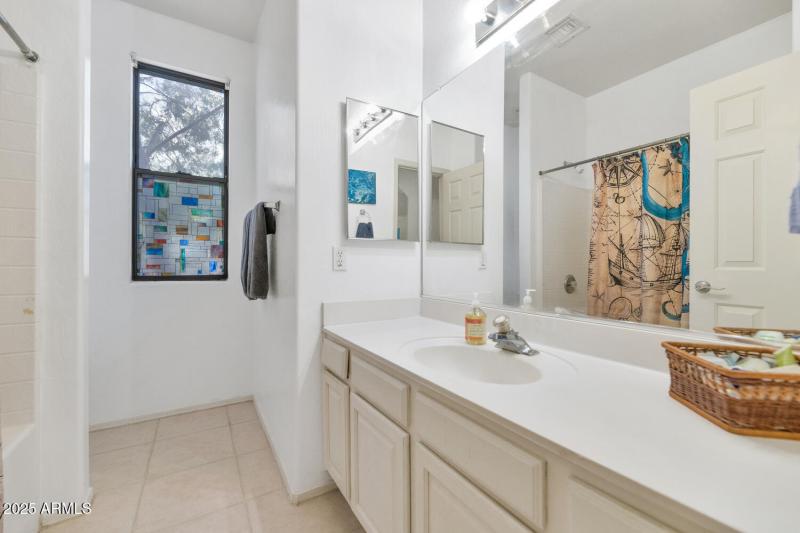 27324 N 219th Ave-large-026-049-27324 N