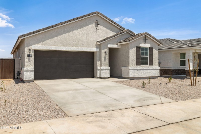 2-web-or-mls-15362-w-smoketree-dr-10-mas