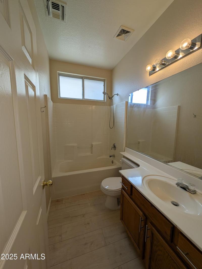 PXL_20250721_180148096