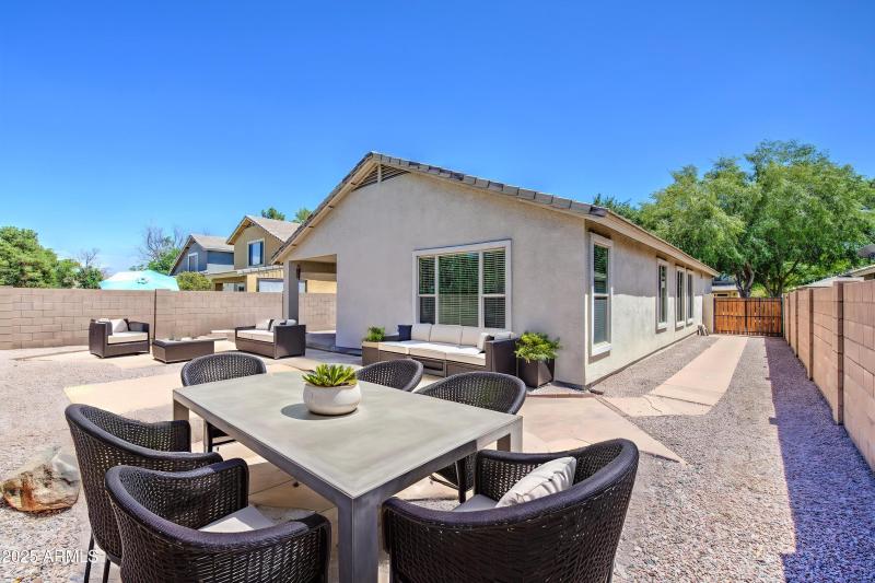 Rear-5 - Outdoor - Modern - 10