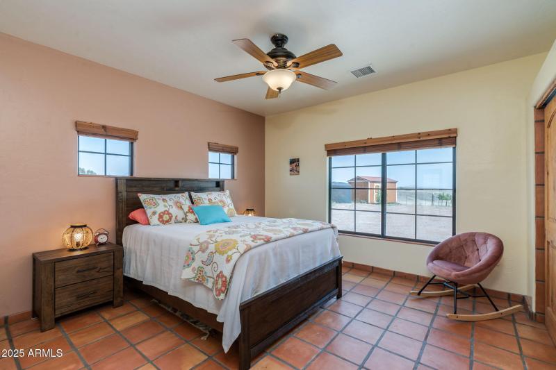 51-web-or-mls-Harvest Dr-31