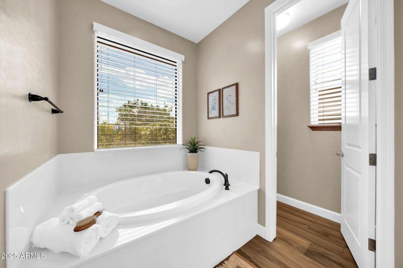 30641 N 137th Ave-23