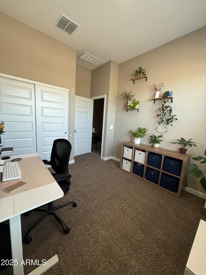 2) 61040-688c1e04ca4b8