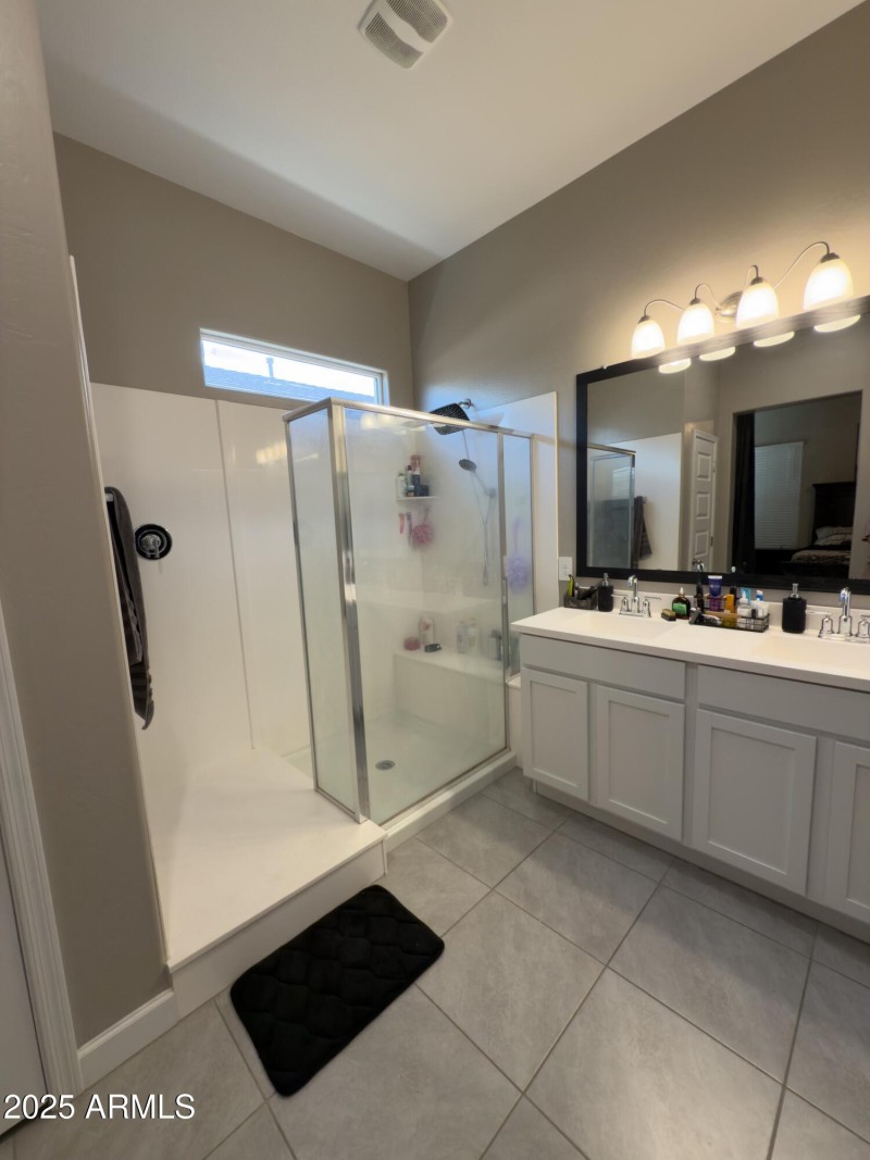 22) 61040-688c1e3357837