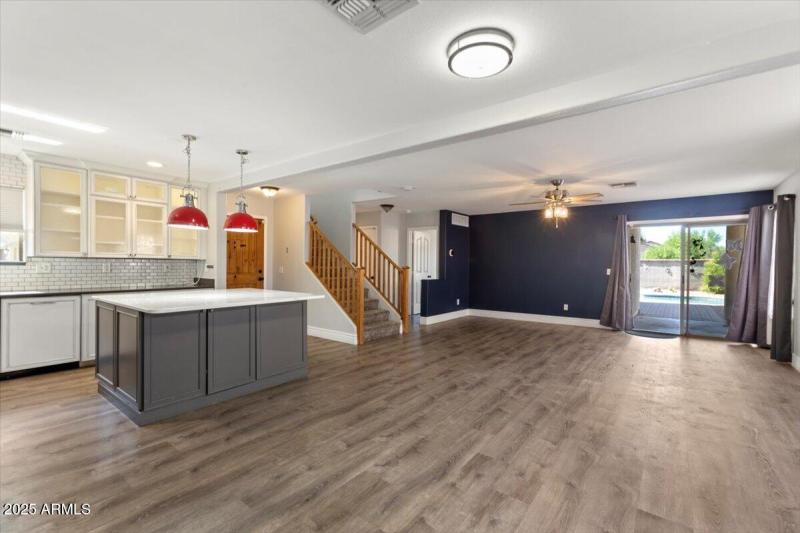 13-1312 E Clifton Ave