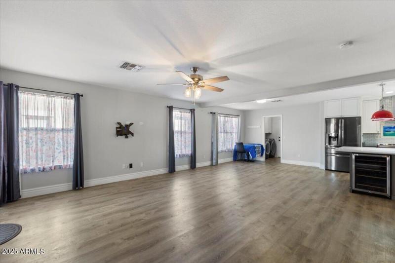 14-1312 E Clifton Ave