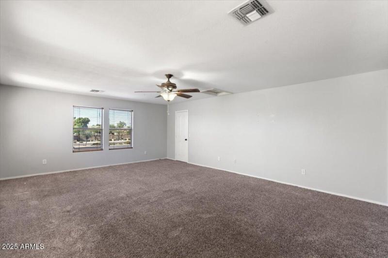 21-1312 E Clifton Ave