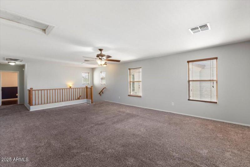 23-1312 E Clifton Ave