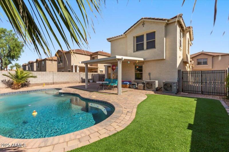 37-1312 E Clifton Ave