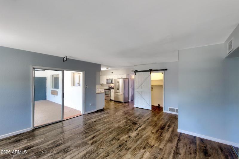 092188-1781 East Driftwood Circle