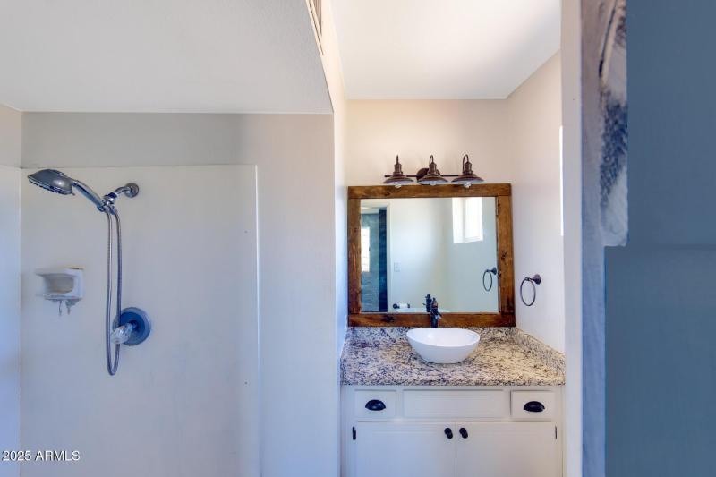 092303-1781 East Driftwood Circle