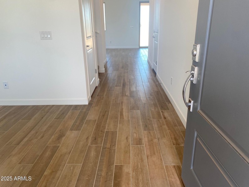 P19 Lot 107 Entry Hall