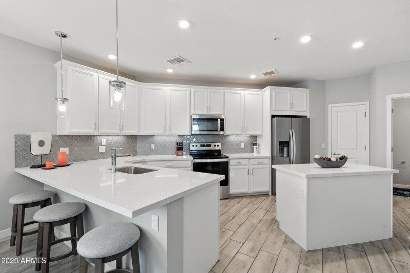 Beautiful Open Concept Kitchen
