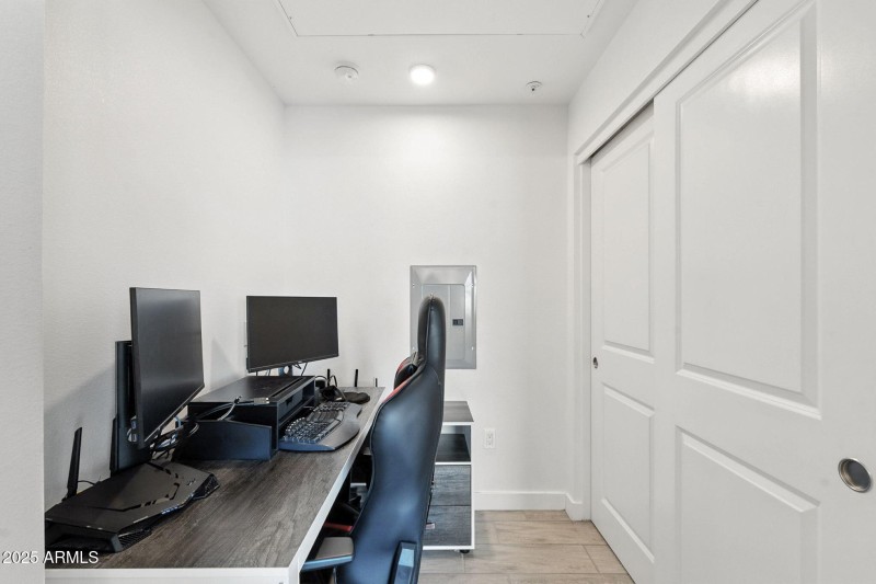 Flex Space Perfect for Home Office