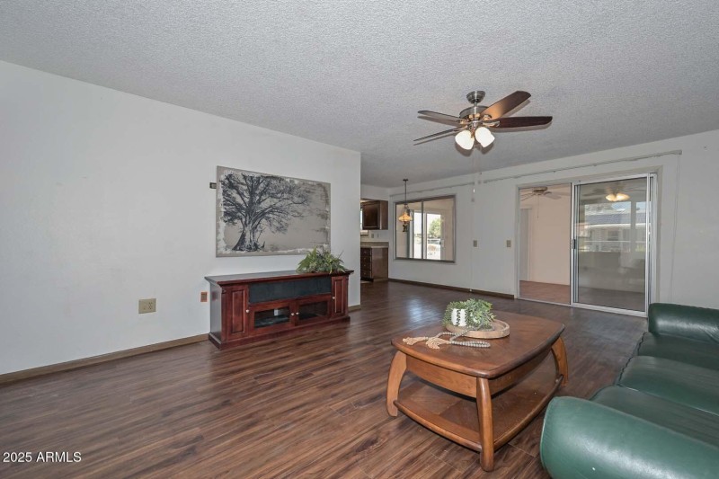 Family Room-Breakfast Room