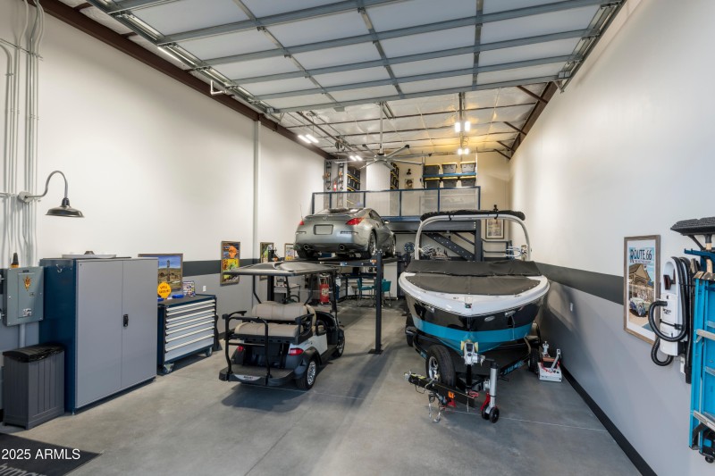 ARMays-FalconStorage_MSP0092