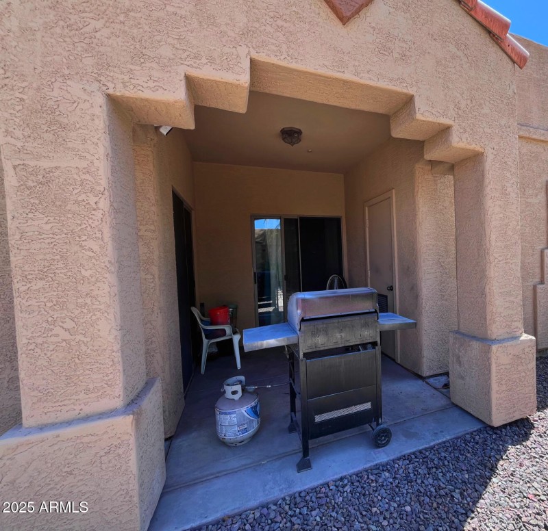 79768515-55A0-4AEC-9553-EF89E27F4473