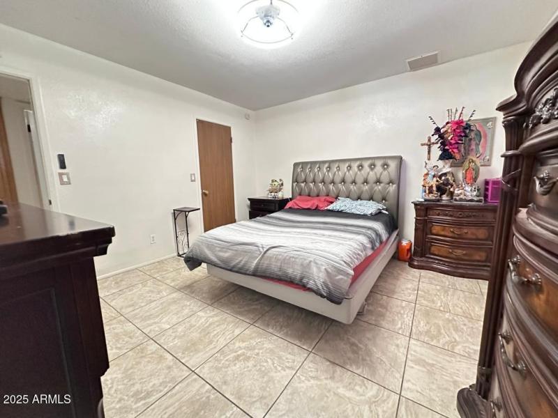 4bd0718b-699d-4a0f-aeb1-35a7260e5772