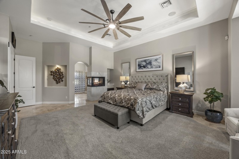 Elegant and refined resting