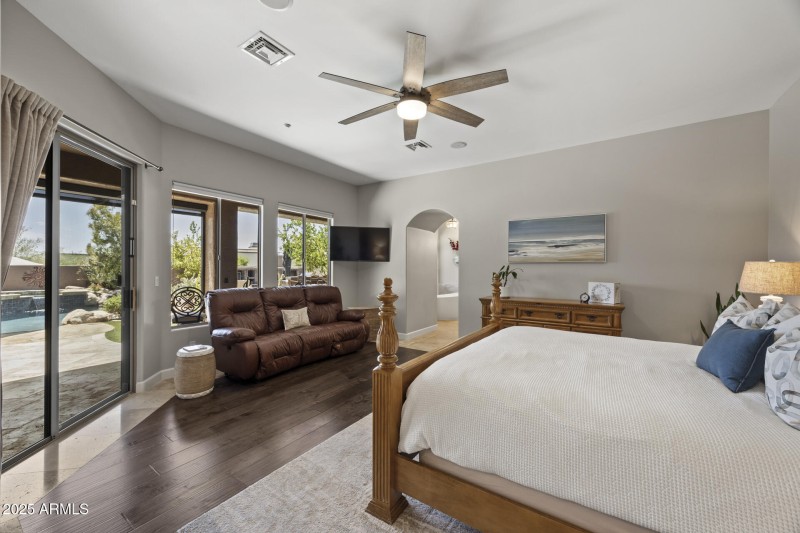 Your choice of primary suites