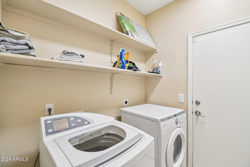 24-web-or-mls-E Calle Del Norte Dr-S0108