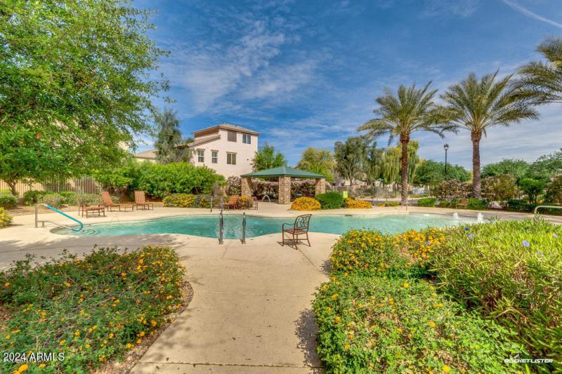 20180918230104320045000000-o