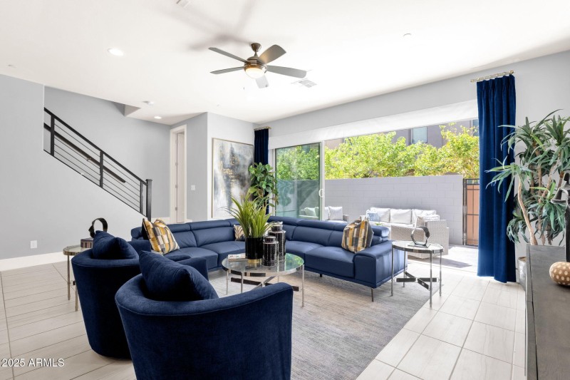 21-web-or-mls-7449-e-via-de-luna-dr