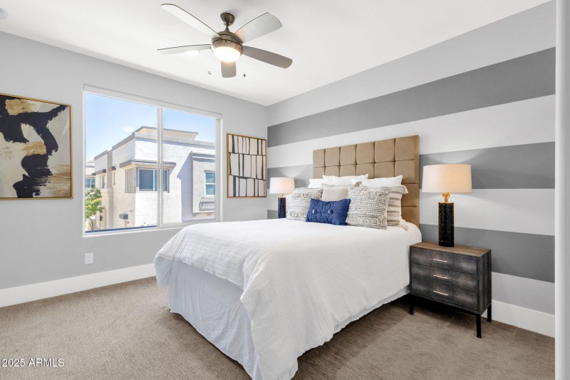 37-web-or-mls-7449-e-via-de-luna-dr