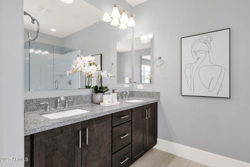 49-web-or-mls-7449-e-via-de-luna-dr