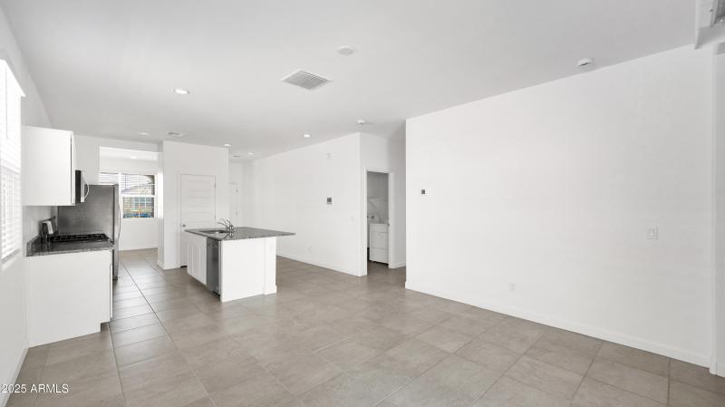 open family room/kitchen