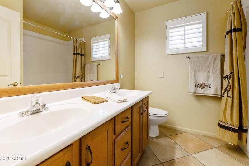 2nd Level Guest Bath