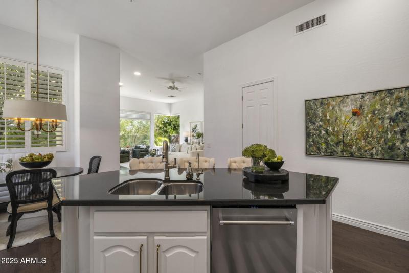 Kitchen (Chef's View)