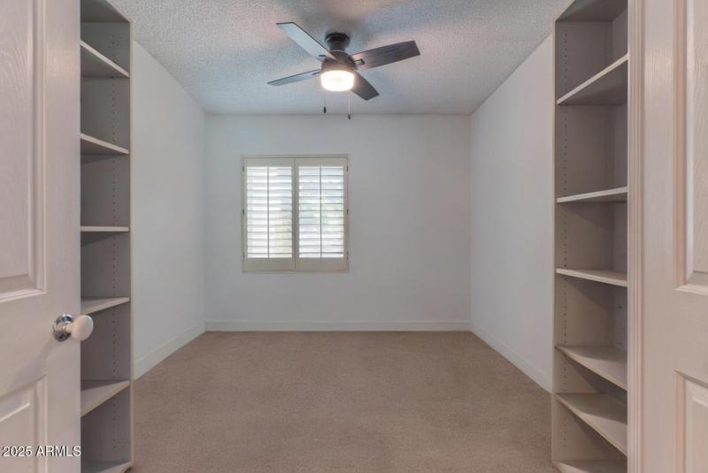 Ardmore Rd Office empty virtually staged