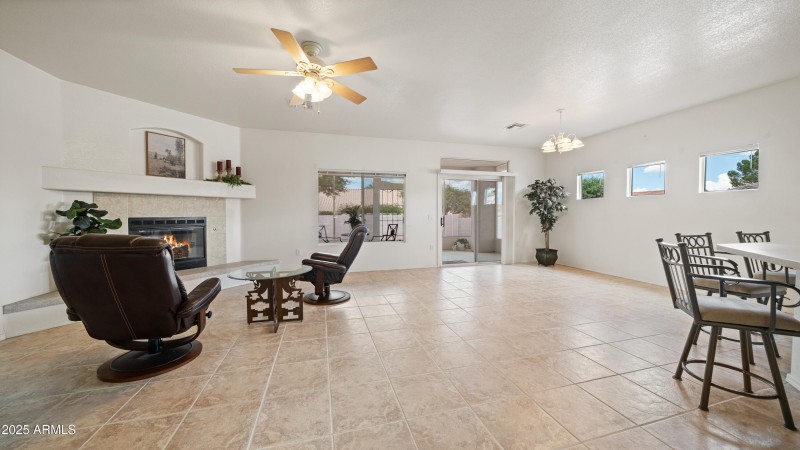 Interior Reshoot - 2389 Locksley Dr-3