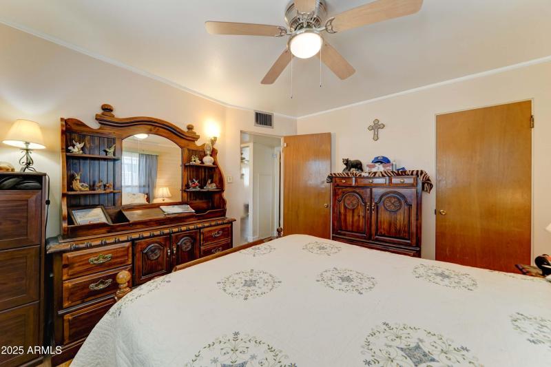 12005 N 113th Ave-13