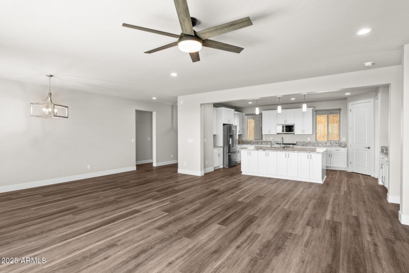 30-web-or-mls-15689-e-orch-vw-rd