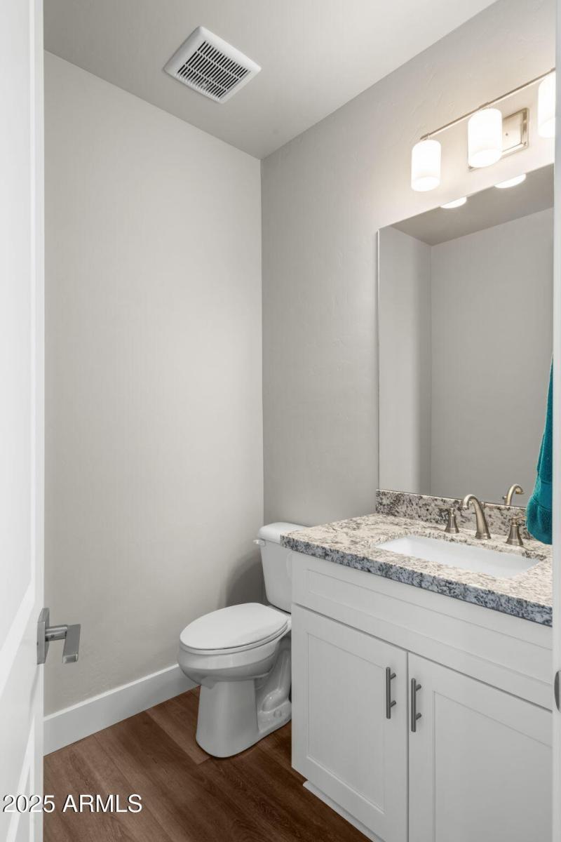 40-web-or-mls-15689-e-orch-vw-rd